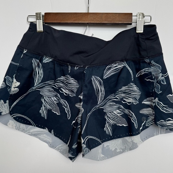 Athleta Laser Run Shorts size S - Picture 1 of 8
